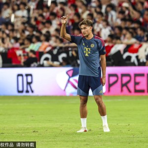 拜仁与维拉季前赛首发阵容解析：德甲霸主的战术布局与新星崛起