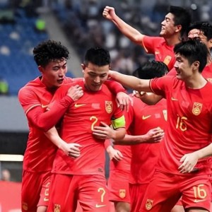 喜讯！U19国足前锋频频代表欧塞尔出战一线队比赛，或有望踢法甲